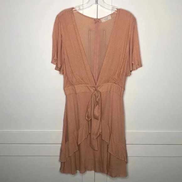 SAGE THE LABEL Peach Polka Dot Dress - Picture 1 of 7